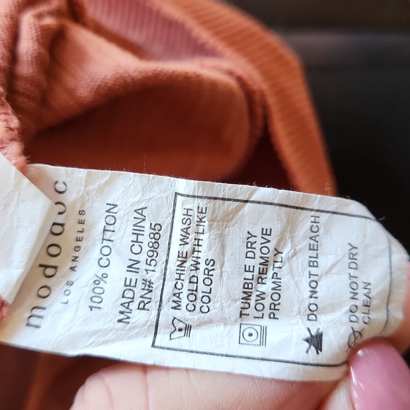 Mododoc. Long Sleeve. Crew neck. TOP - Picture 6 of 6